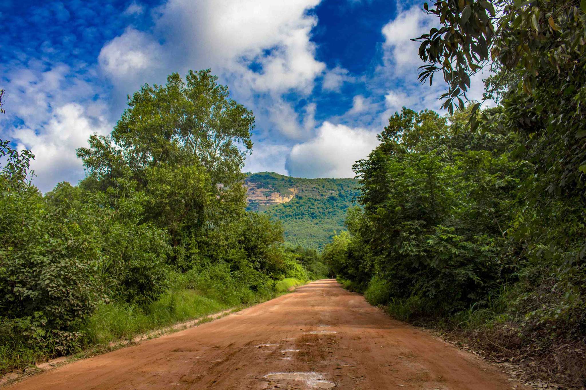 Coyah-kendoumaya-paysage-guinee-miranasstourisme